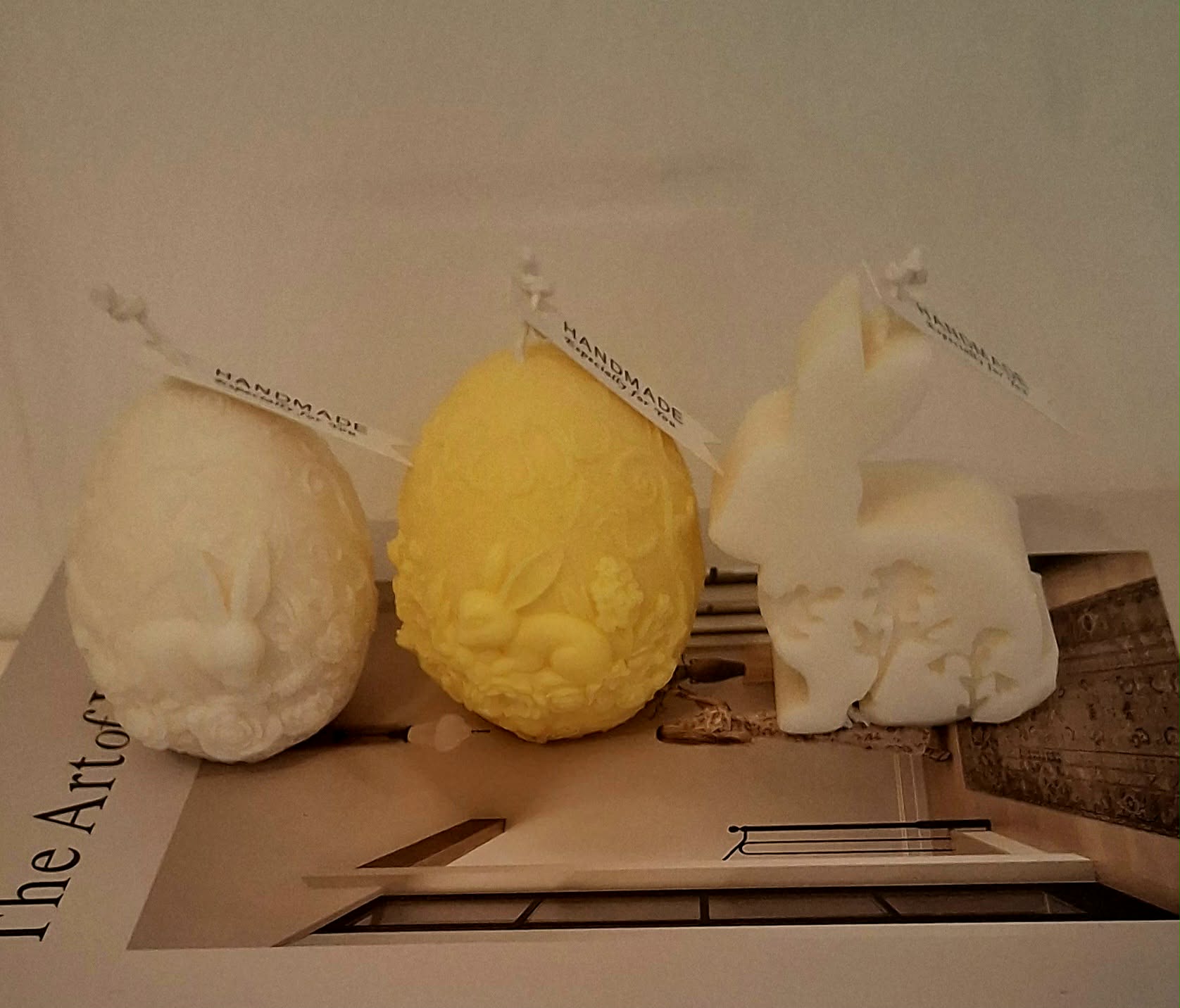 påskegg med kanin og mønster